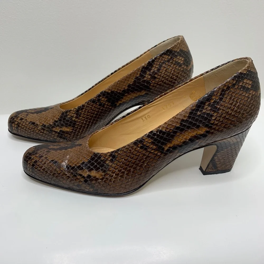 Walter Steiger Snake Print Size 6 B Pumps Almond Toe Career Classy
